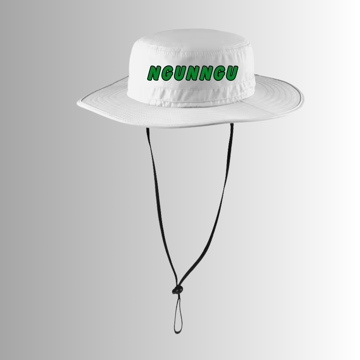 White NGUNNGU wide brim hat